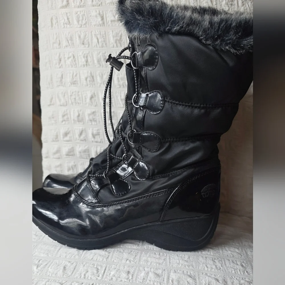 Totes Black Winter Boots with Faux Fur
